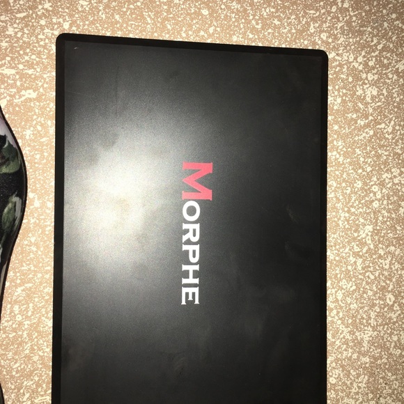 Morphe 35 highly pigmented palette - Picture 3 of 3